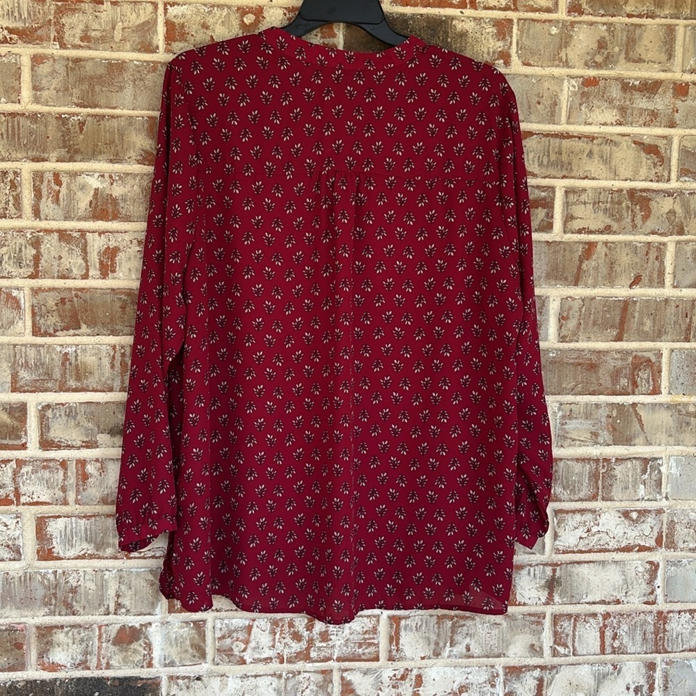 Signature Studio Plus Maroon Leaf Pattern Long Sl… - image 11